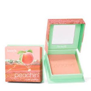 BNWT - BENEFIT FULL SIZE PEACHIN’ BLUSH - FULL SIZE